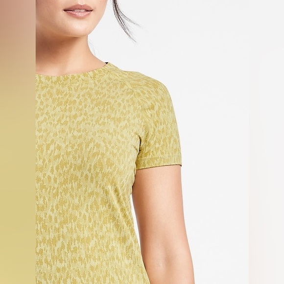 Athleta Yellow Patterned Women's Top - Picture 2 of 9